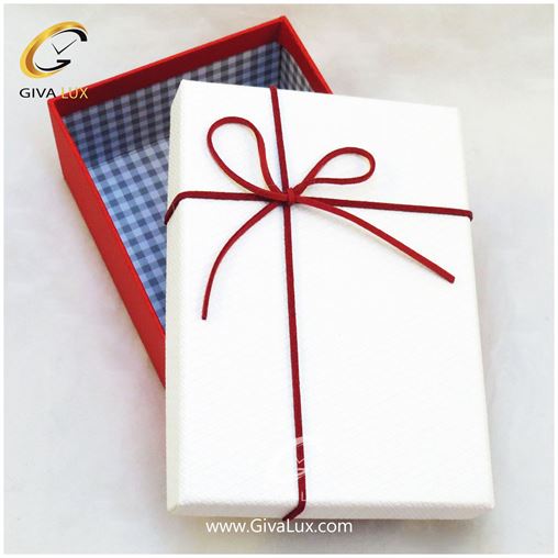 جعبه کادویی 22 سانتی متری